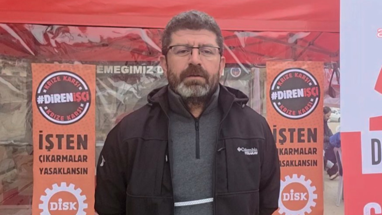 İşten çıkarılan Divriğili madenciler, başlattıkları nöbeti sürdürüyor: Kârdan zarar ettikleri için bahane üretiyorlar