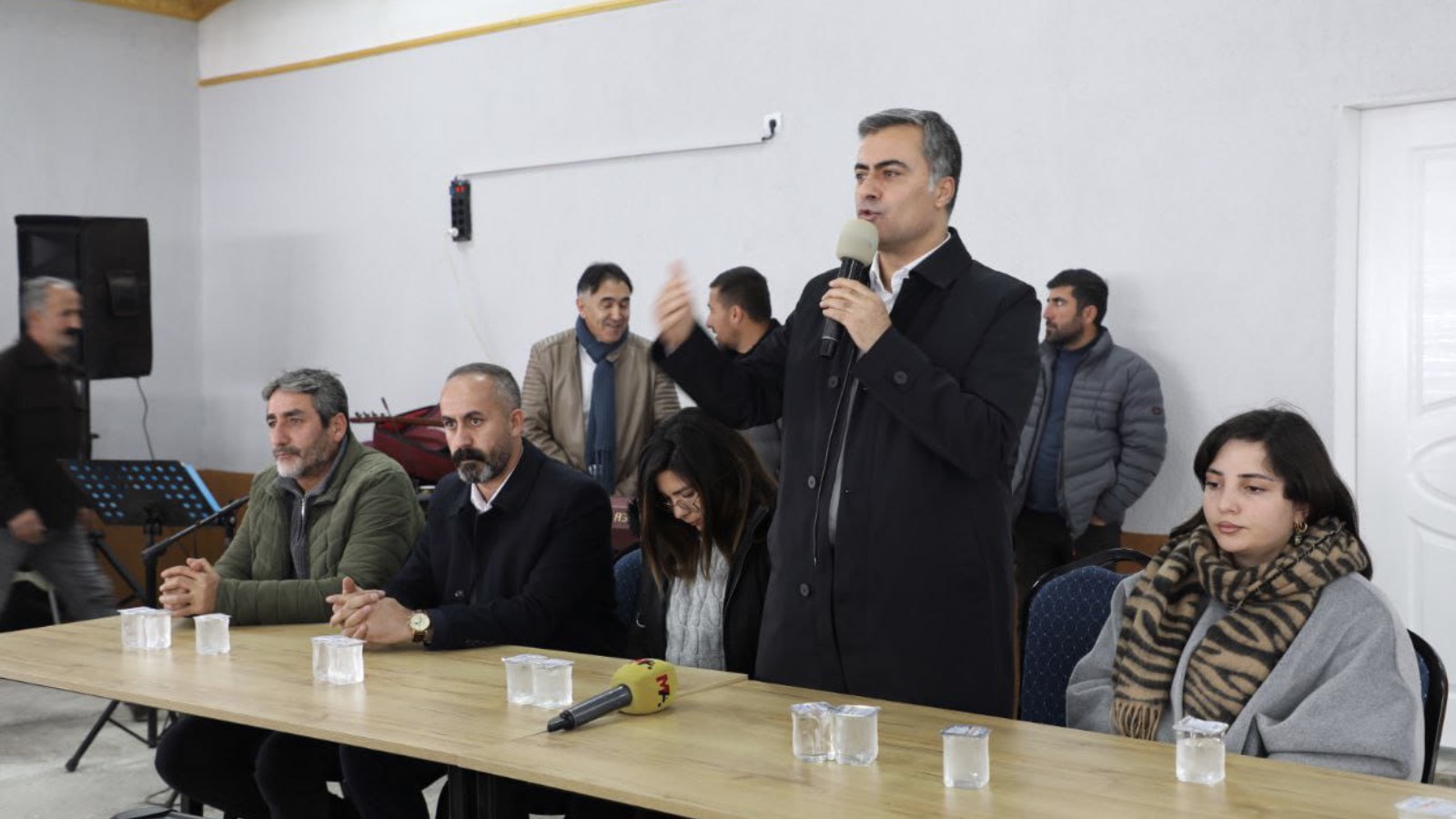 Görevden alınan Van Büyükşehir Belediye Eş Başkanı Zeydan: Van halkı 10 aydır kayyıma karşı iradesine sahip çıkıyor