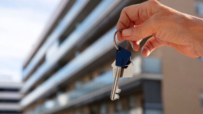 Türkiye'de yabancılara yapılan konut satışları, kasımda geçen yılın aynı ayına göre yüzde 9,7 azalarak 1943'e geriledi.