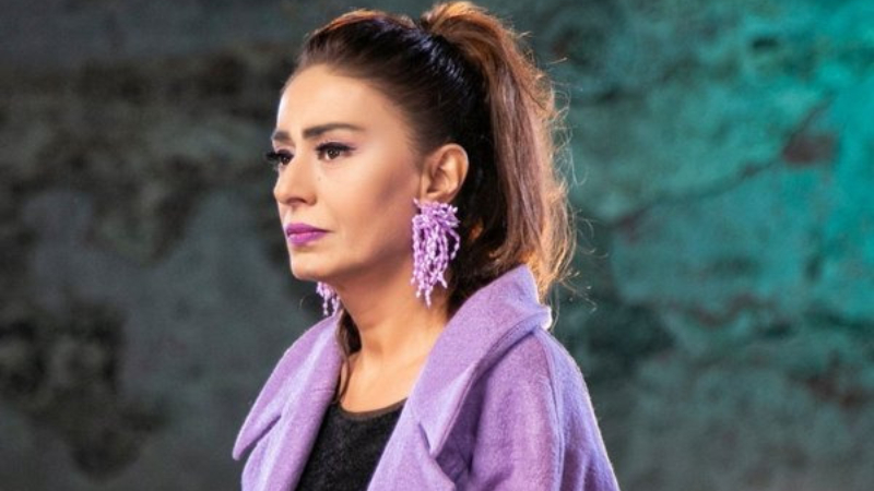 Yıldız Tilbe: Artık yaşlandım, eve geldiğimde pilim bitiyor o yüzden sahneden fotoğraf paylaşıyorum