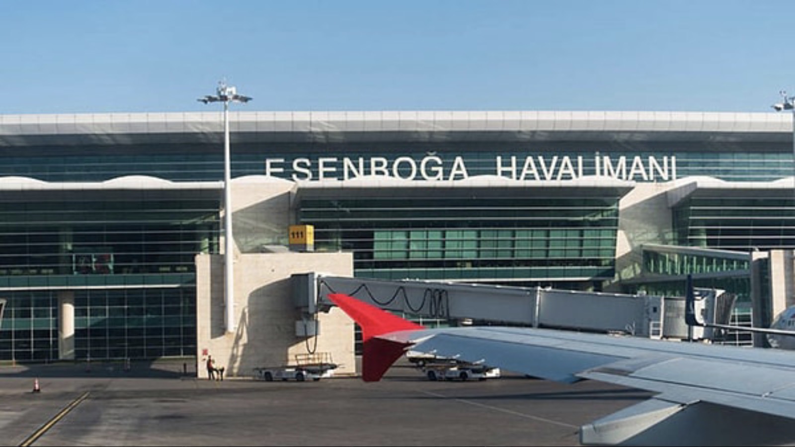 Libya Genelkurmay Başkanı'nın Ankara'dan kalkan uçağı Haymana'da düşmüştü: Esenboğa Havalimanı'nda trafik normale döndü