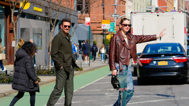 İddialara göre Bradley Cooper, bu önemli adımı atmadan önce hem kendi ailesiyle hem de Hadid ailesiyle detaylı görüşmeler yaptı. Özellikle annesi Gloria Campano ile oldukça yakın bir ilişkiye sahip olan Cooper'ın, evlilik planlarını ilk olarak annesiyle paylaştığı ve onun desteğini aldığı konuşuluyor.