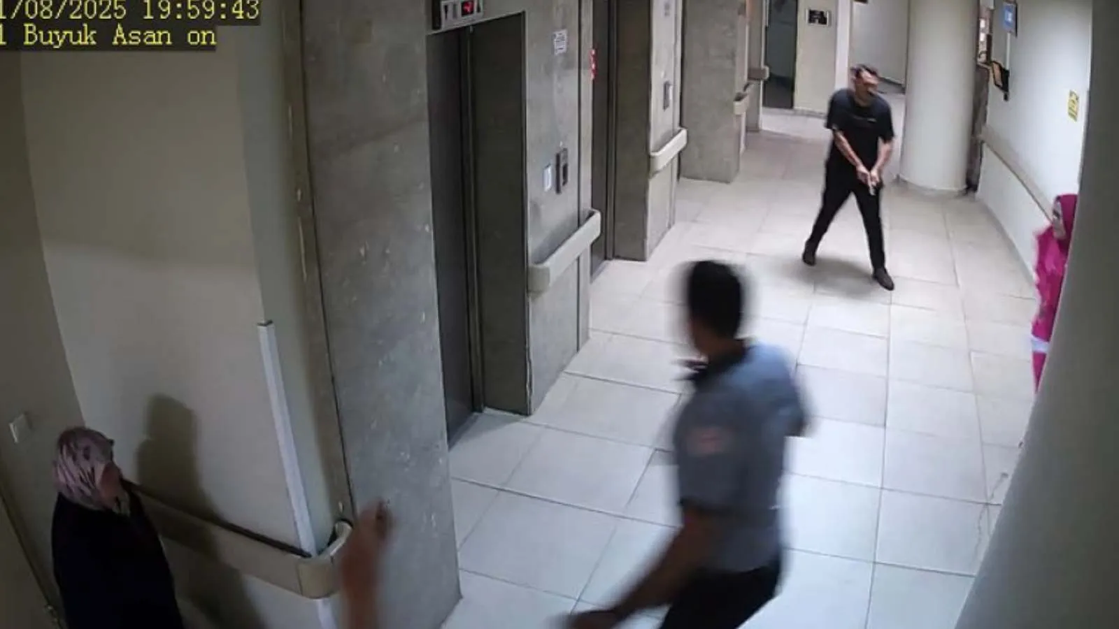 Boşanma aşamasındaki eşini çalıştığı hastanede kovalayıp, vurmuştu; görüntüleri ortaya çıktı