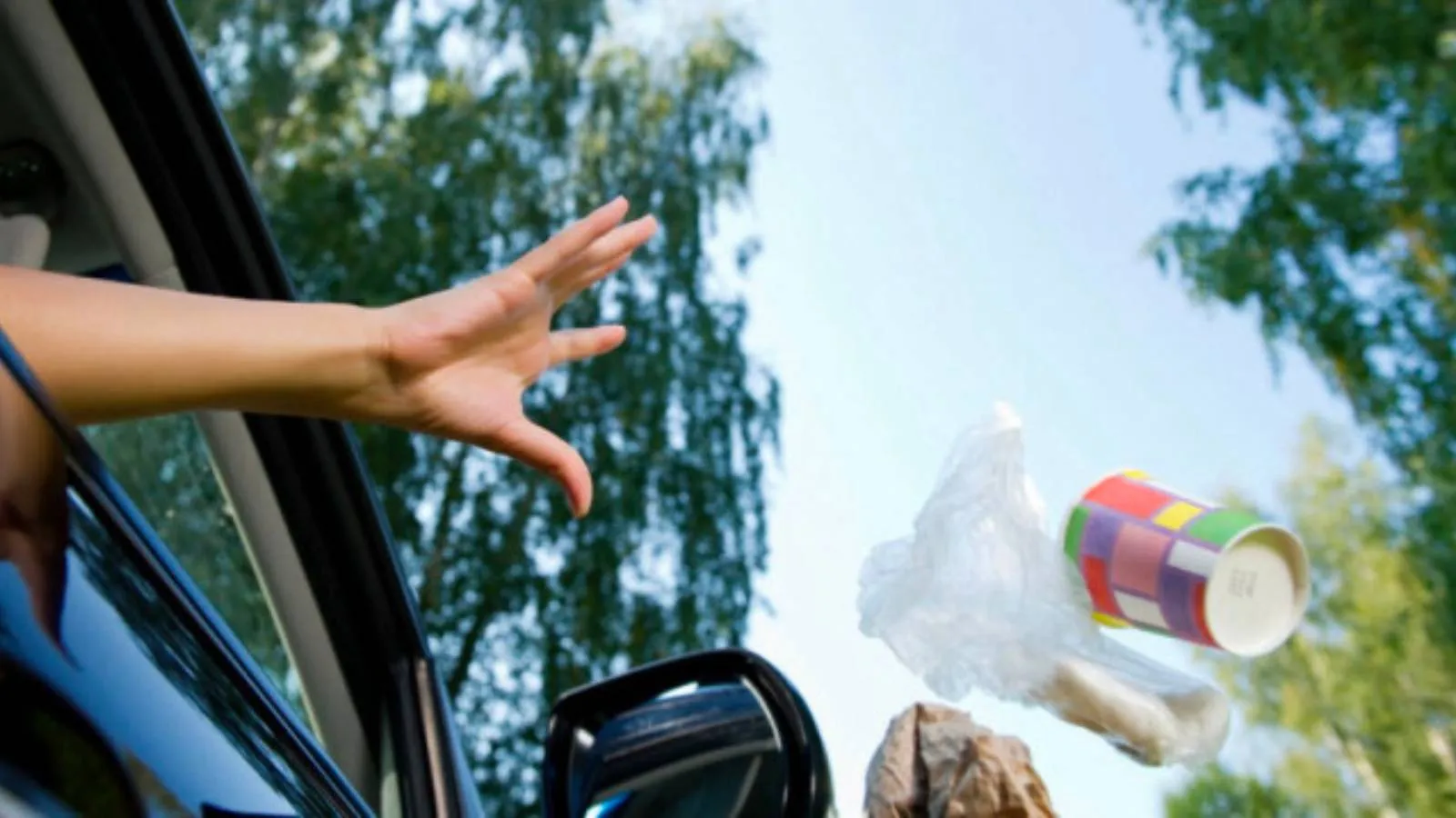 Yere çöp atmanın cezası 8 bin 700 TL oldu