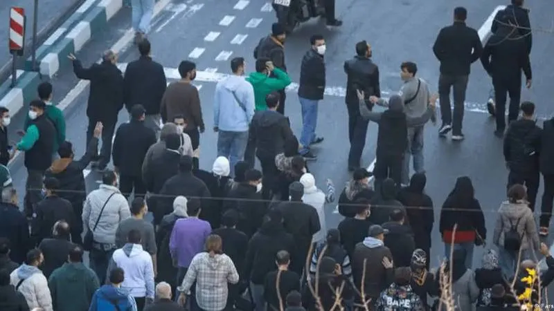 İsrail istihbaratı Mossad'dan İranlı protestoculara destek