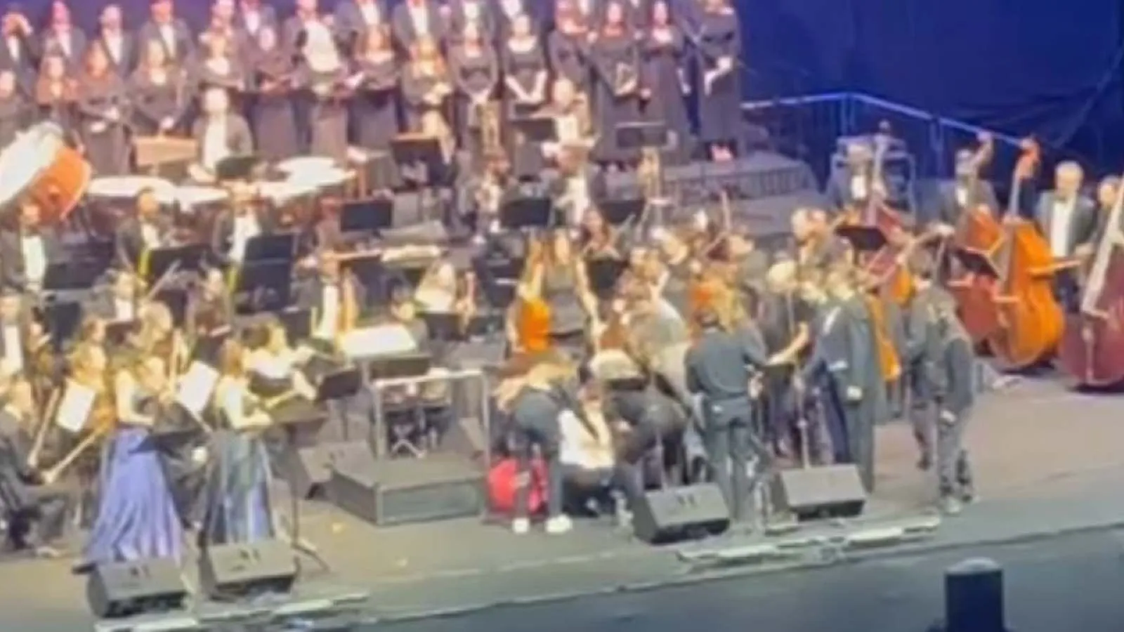 Fazıl Say’ın prömiyeri yarıda kaldı: Solistin rahatsızlanması sonucunda gergin anlar