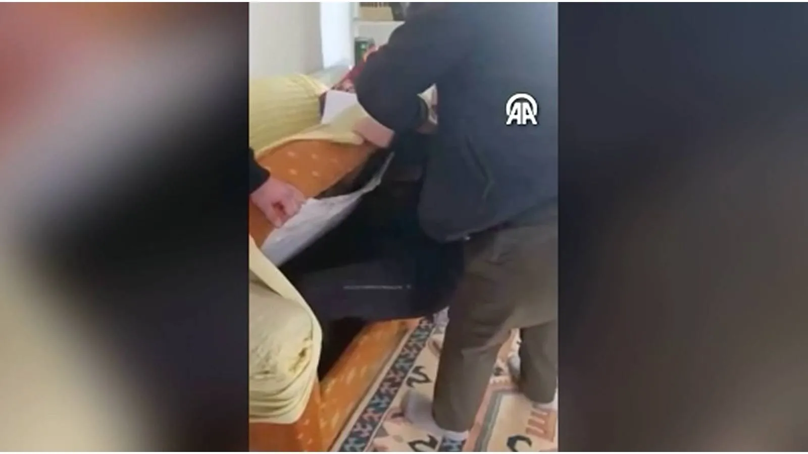 Aydın'da firari hükümlü evindeki çekyatın içinde bulundu