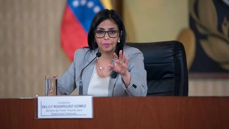 Venezuela'da Geçici Devlet Başkanı Rodriguez, "başkomutan" olarak tanındı
