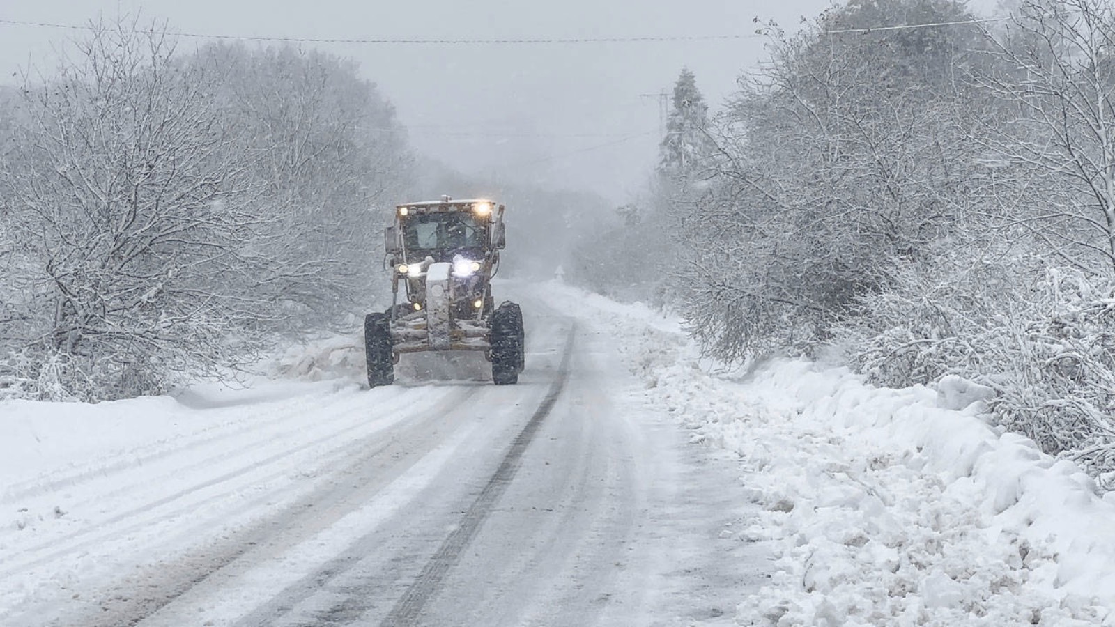4 kentte 778 köy yolu hava şartları nedeniyle ulaşıma kapandı