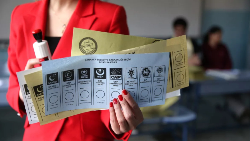Son seçim anketi: CHP ile AKP arasındaki makas daralıyor!