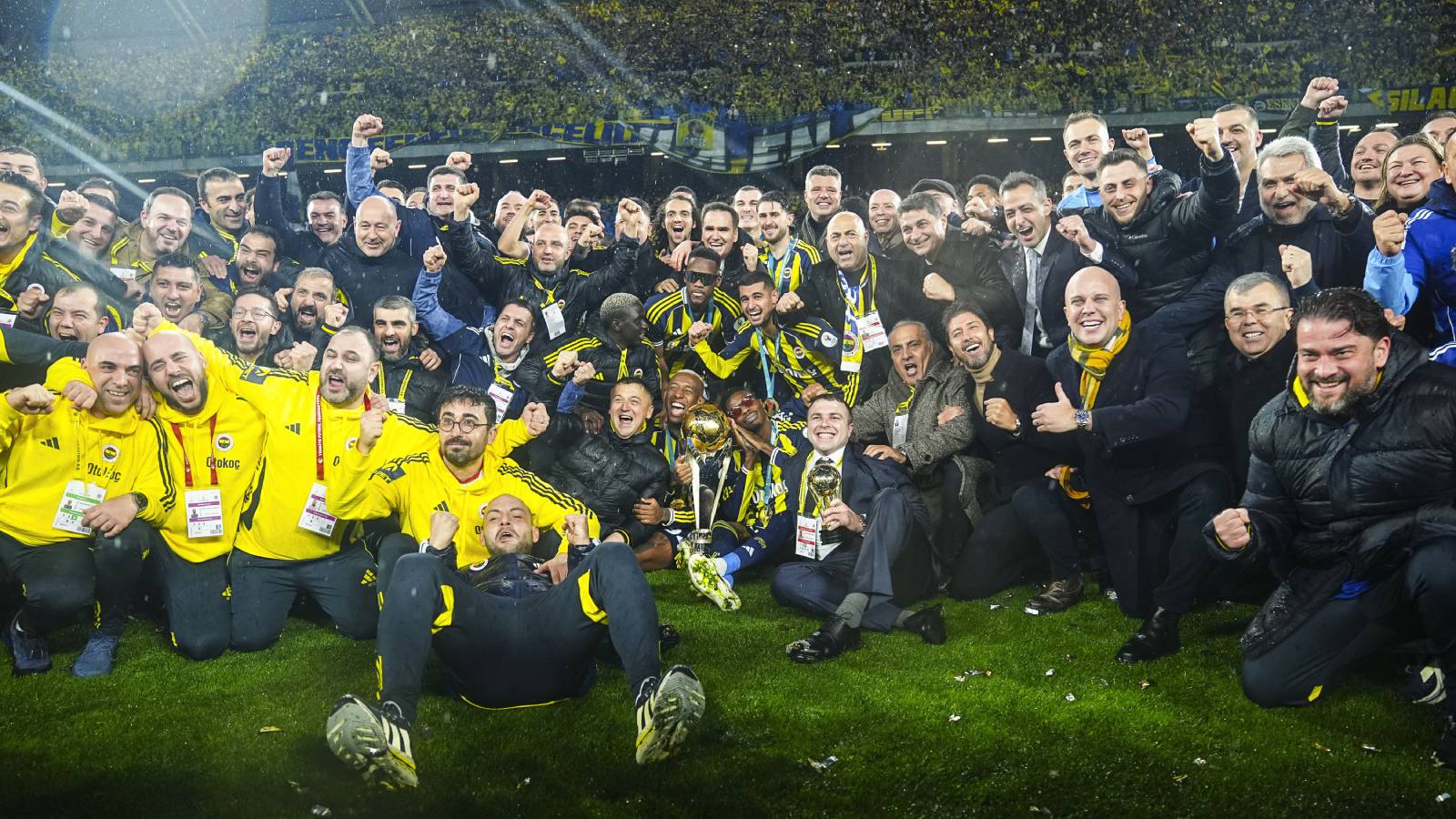 Fenerbahçe, Süper Kupa'yı böyle kazandı: İşte unutulmaz maçtan kareler