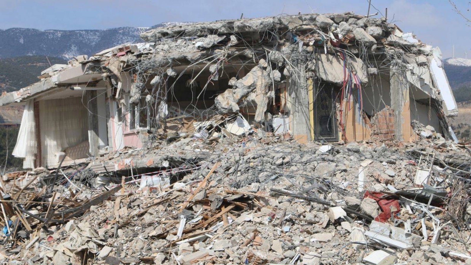 Mazıcı Apartmanı davasında karar: 10 sanığa, 9 yıl 5 ay 10 gün ile 12 yıl 6 ay arasında değişen hapis cezası 