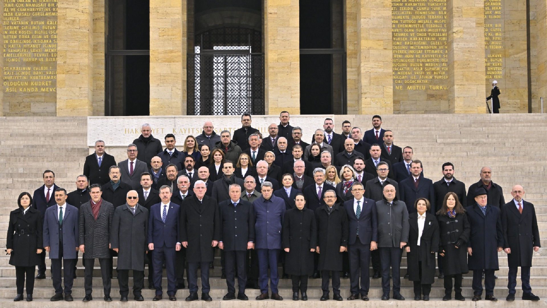 İyi Parti Genel Başkanı Dervişoğlu, Genel İdare Kurulu üyeleriyle Anıtkabir'i ziyaret etti: Türk istiklal ve Cumhuriyet'ini koruyup kollama görevimizden asla vazgeçmeyeceğiz