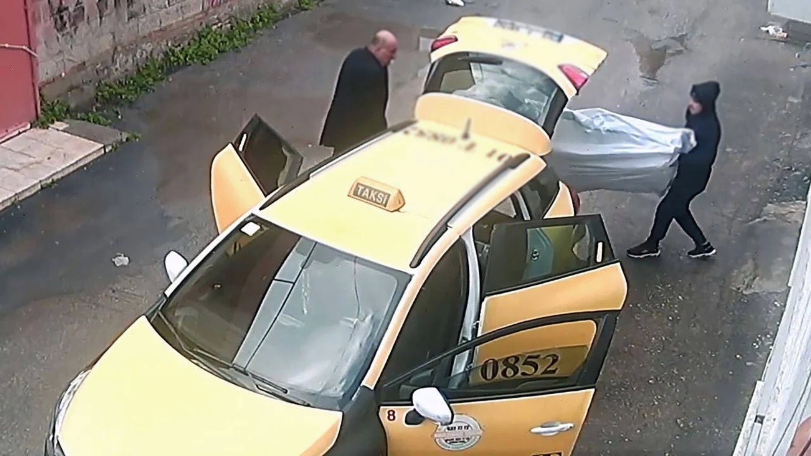 Tavanı delip depoya girdiler: 148 bisiklet çalan kardeşler tutuklandı