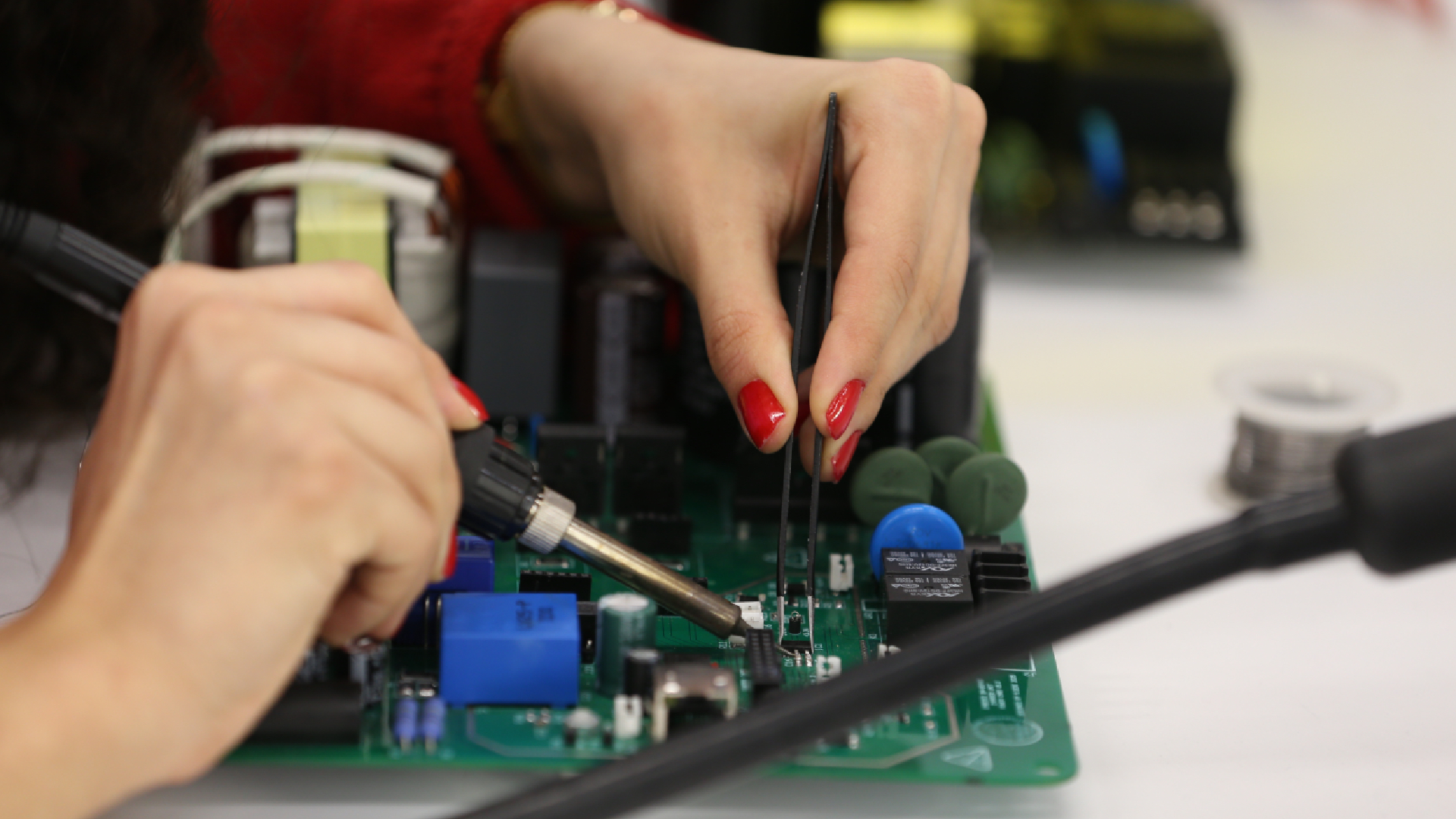 Ömrünü tamamlayan elektrikli araç bataryaları için "kimyasal dönüşüm" önerisi