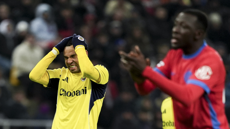 Spor yazarları, Fenerbahçe'nin FCSB beraberliğini yorumladı: Lig grubunun en perişan takımına teslim oldular