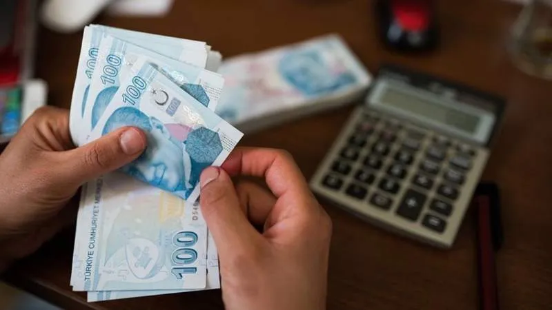 DİSK-AR raporu: Asgari ücret, yılın üçüncü ayında 2 bin 819 lira değer kaybetti!