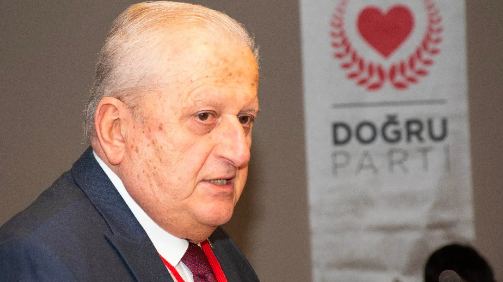 Doğru Parti Genel Başkanı Serdaroğlu, Erdoğan geleceği için arabasının havalimanı otoparkından çekildiğini söyledi: Sizden önceki cumhurbaşkanları vatandaşa eziyet etmezdi