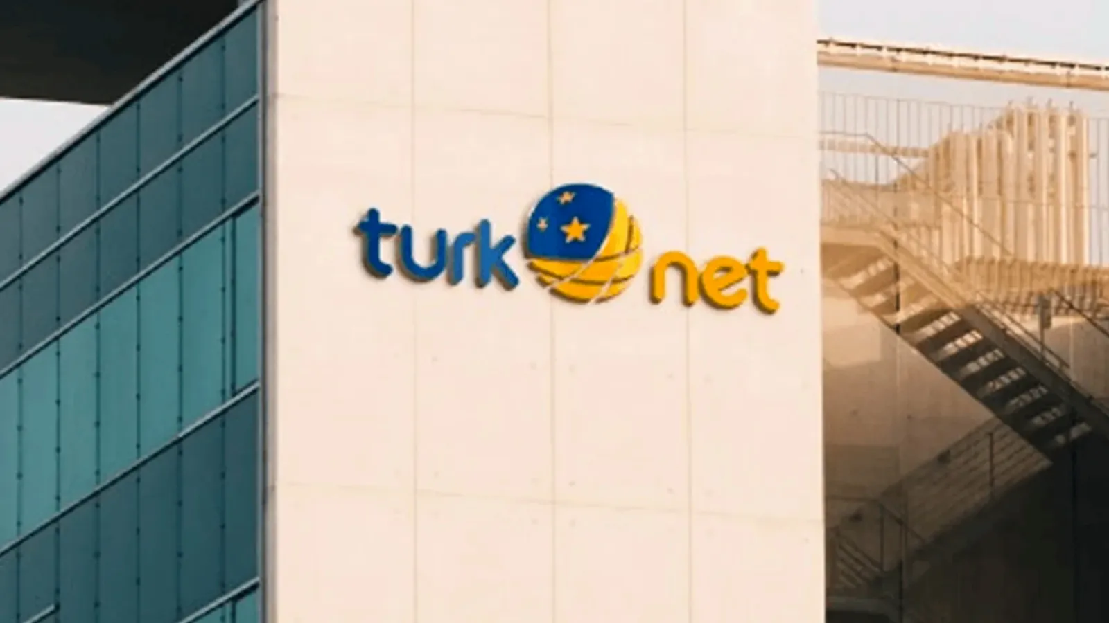 2.8 Milyon TurkNet müşterisinin verileri sızdırıldı: Şirket CEO’su dahil!