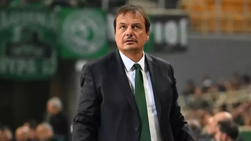 Ergin Ataman'dan ırkçı saldırılara tepki: Türk olmaktan gurur duyuyorum