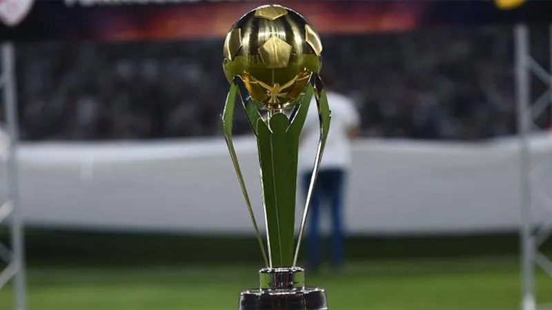 Süper Kupa finalinde Galatasaray-Fenerbahçe derbisi heyecanı: Bilet fiyatları belli oldu