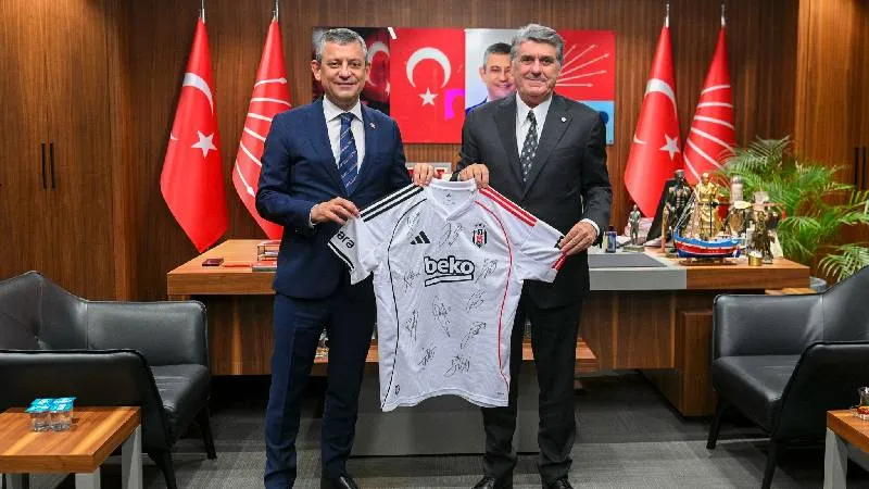 CHP Genel Başkanı Özgür Özel, Beşiktaş Başkanı Serdar Adalı ile görüştü