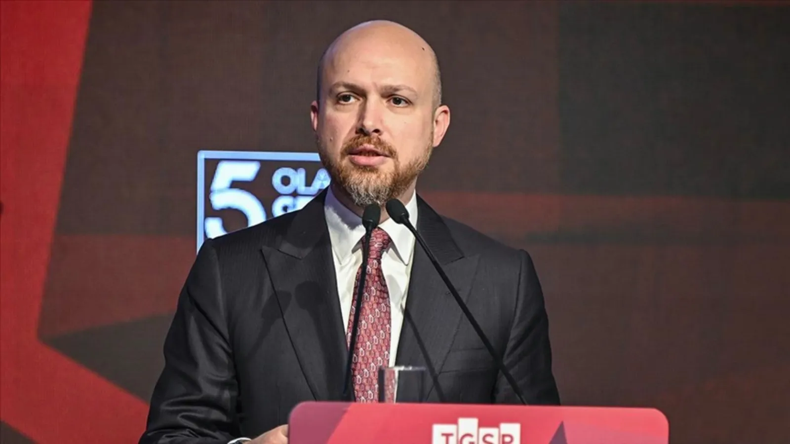 Bilal Erdoğan: Müslümanca duruş savunuyoruz; toplumda iyiliklerin kaynağının Müslümanlar olduğunu yeniden yerleştirmeliyiz