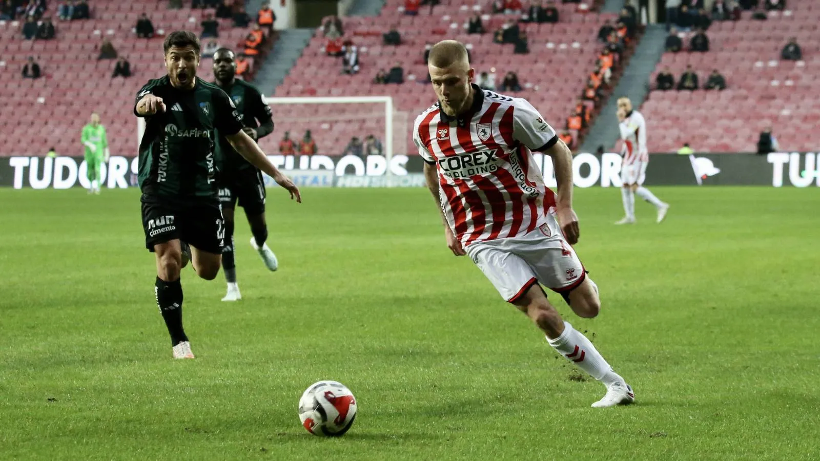 Samsunspor 7 maçtır galibiyete hasret kaldı: Kocaelispor ile puanlar paylaşıldı
