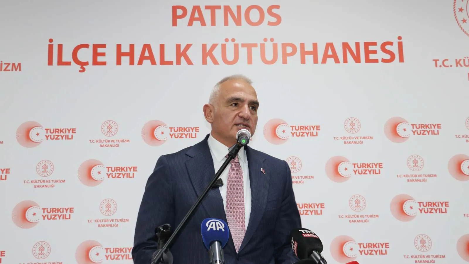 Bakan Ersoy: Son 8 yılda 221 yeni kütüphaneyi hizmete sunduk