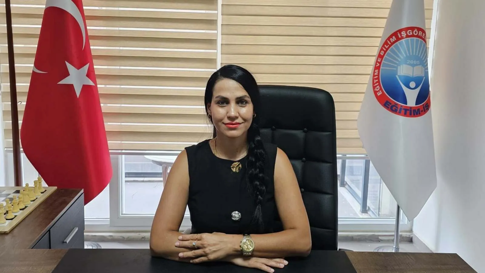 Eğitim İş: Adana’da bir öğretmenimiz cezaevinden yeni çıkan bir veli tarafından silahlı saldırıya uğradı