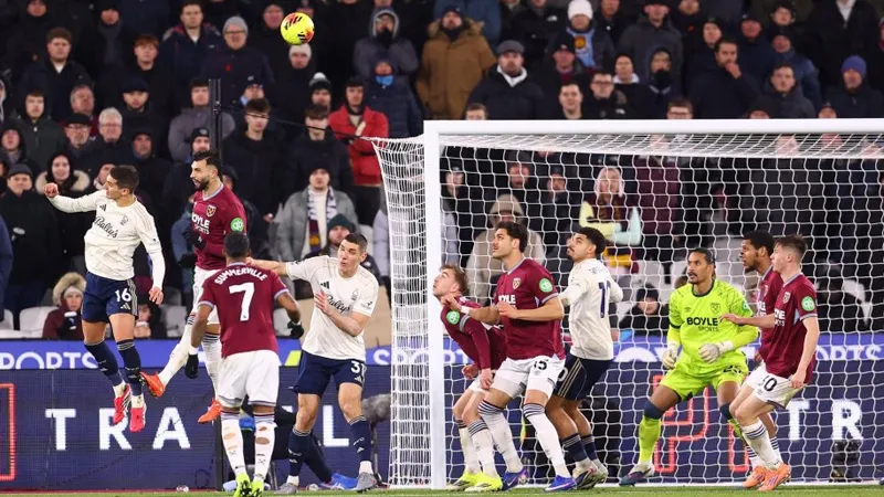 West Ham United evinde yıkıldı