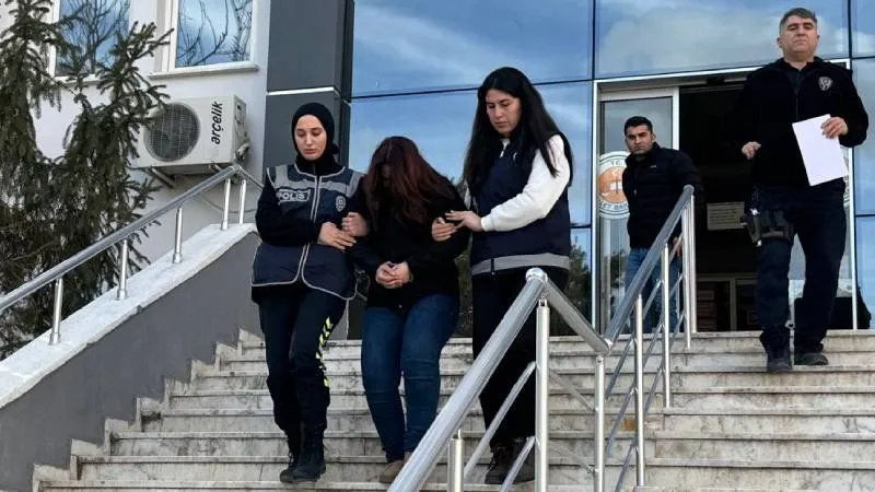 Görüntüler infial yaratmıştı: 5 günlük bebeğe şiddet uygulayan hemşire tutuklandı