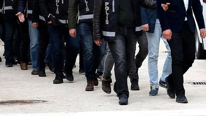19 ilde operasyon: Çocuk müstehcenliği dahil çok sayıda dijital suça karışan 200 şüpheli yakalandı