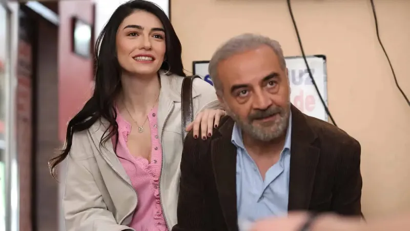 Yayın gününün değiştirileceği konuşuluyordu: İnci Taneleri'ne yeni karakterler!