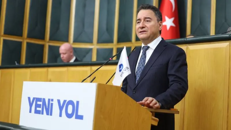 Ali Babacan'dan AKP'ye: Üç vekil transfer etseniz ne yazar, on vekil transfer etseniz ne yazar?