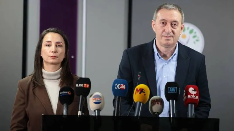 DEM Parti Eş Genel Başkanlarından 'Rojava' protestolarına müdahale tepkisi: Şiddet ve işkence kabul edilemez