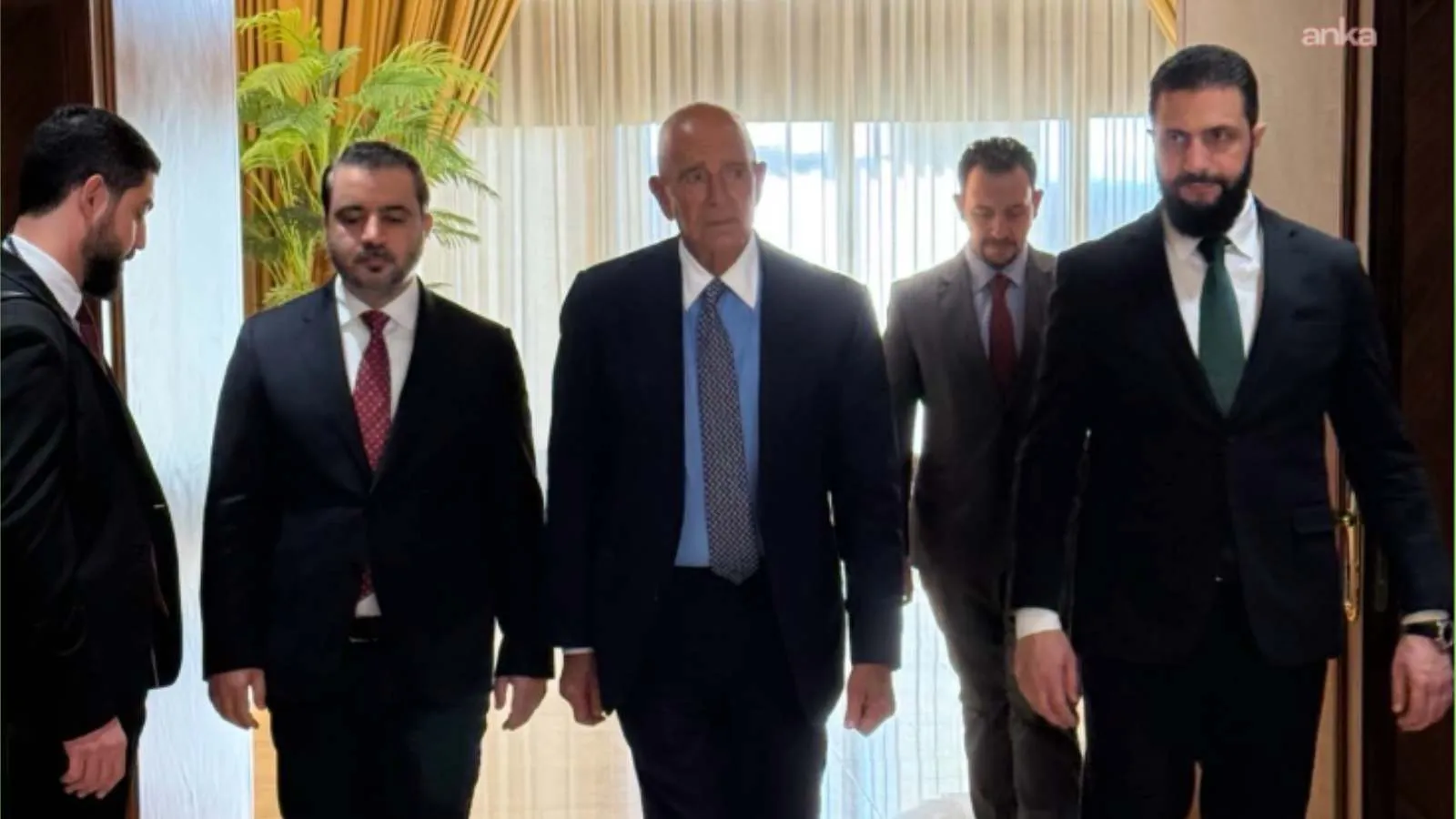 ABD'nin Suriye Özel Temsilcisi Barrack: Rubio'nun ekibi, Suriye hükümeti ile SDG arasında yapıcı bir iş birliğini kolaylaştırmaya hazır