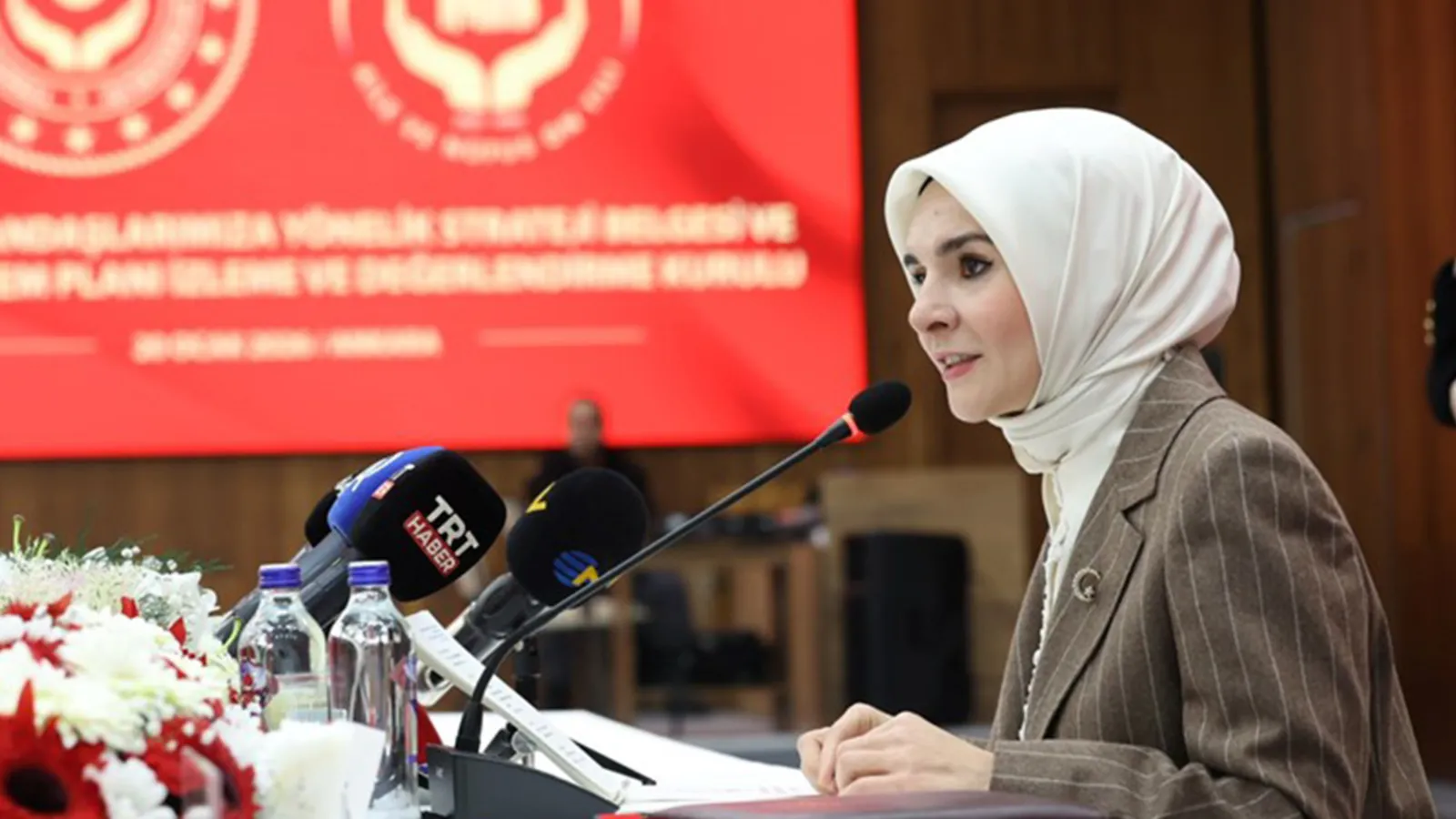 Bakan Göktaş çocuklar için yeni sosyal medya düzenlemesini duyurdu