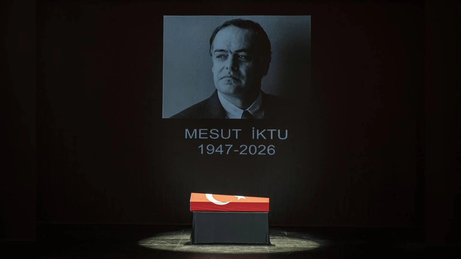 Opera sanatçısı Prof. Dr. Mesut İktu son yolculuğuna uğurlandı