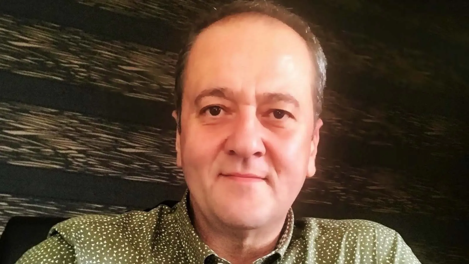 Kendisinden haber alınamayan eski CHP ilçe başkanı ofisinde ölü bulundu