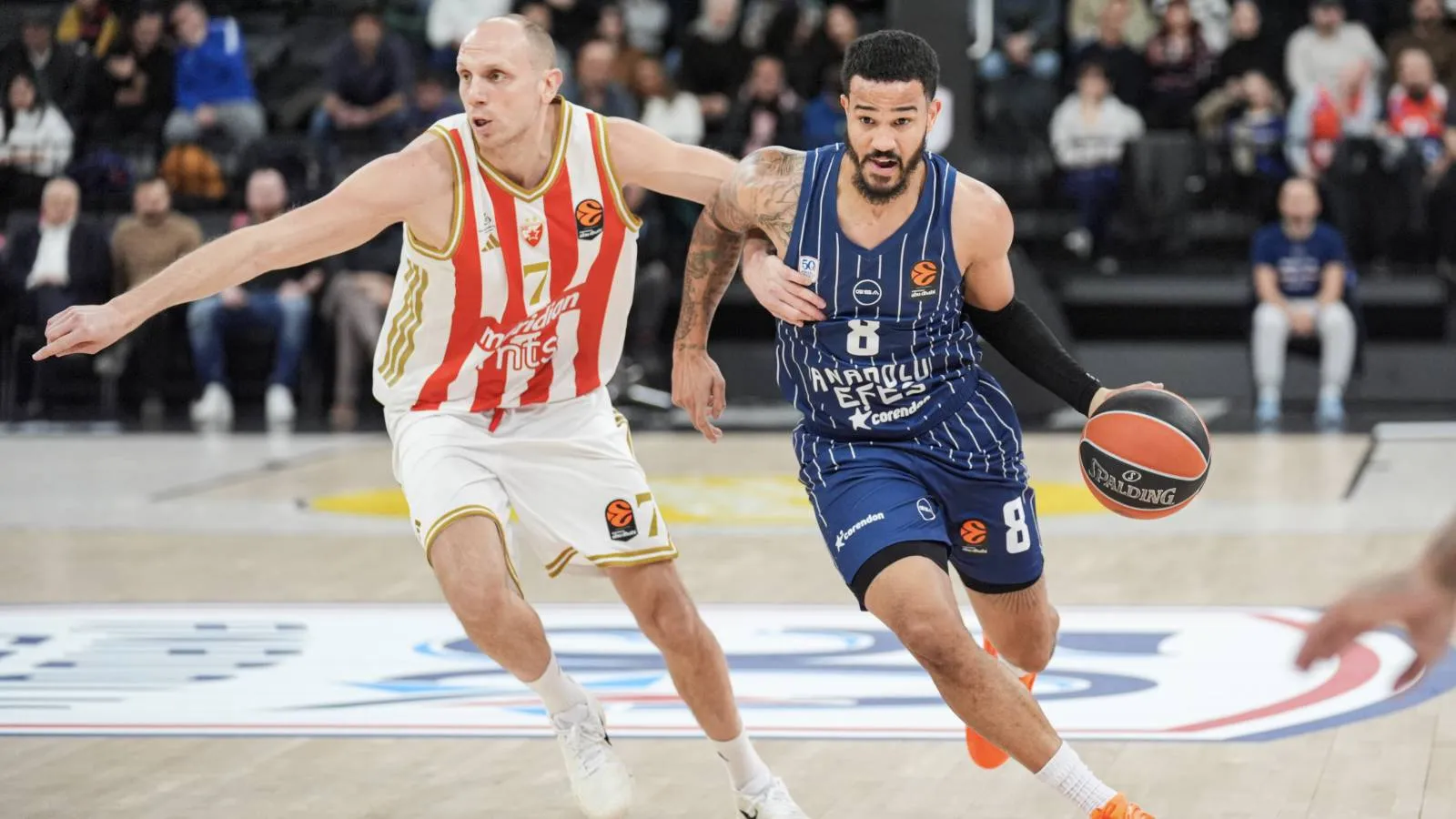 Anadolu Efes, Kızılyıldız'a 22 sayı farkla mağlup oldu