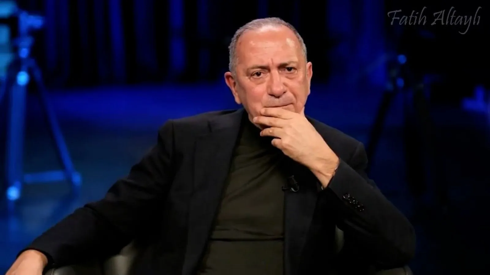 Fatih Altaylı: Bunlar demokrasinin fikir değiştirme rejimi olduğunu anlamadan kendilerini demokrat zannediyor, oysa olsa olsa dangalak olurlar!