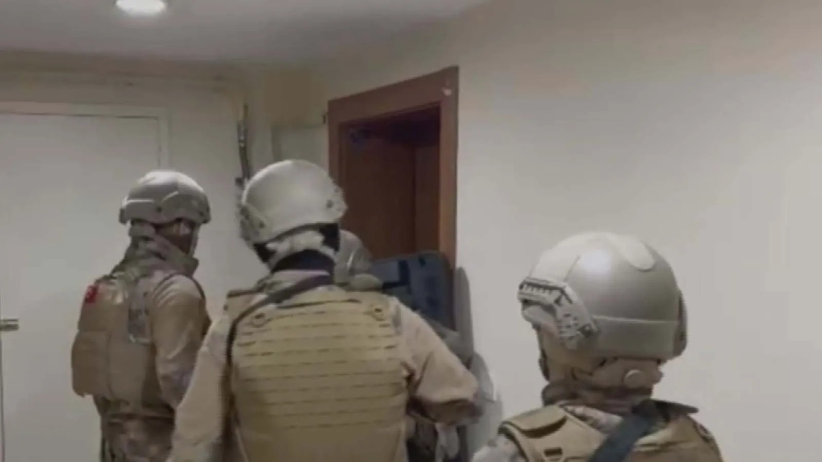 Beylikdüzü'nde iş yerine silahlı saldırı; 2 şüpheli tutuklandı