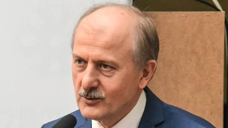 Cumhurbaşkanı Erdoğan'dan çifte görev: Hasan Suver, hem başdanışman hem bakan yardımcısı oldu