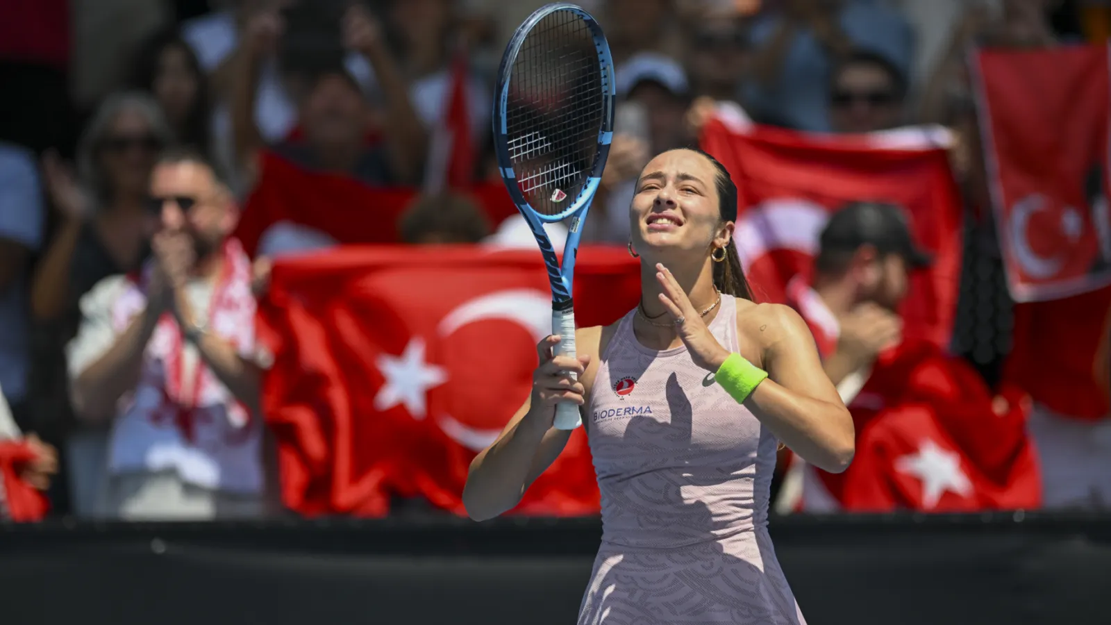 Zeynep Sönmez tarih yazmaya devam ediyor; Avustralya Açık'ta 3. turdaki rakibi belli oldu!