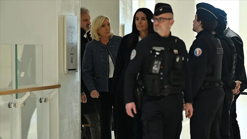 Cumhurbaşkanlığı adaylığını belirleyecek: Fransa'da Le Pen'in temyiz davası başlıyor