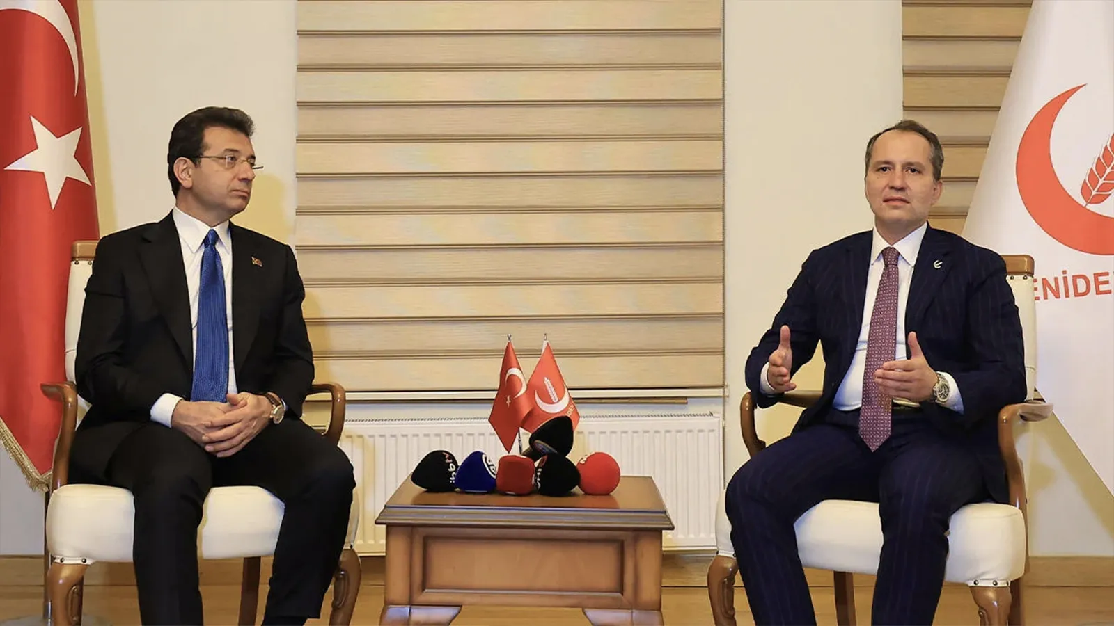 İmamoğlu, Erbakan'ın sözlerini alıntıladı: Zamanında çay simit hesabıyla iktidara gelenler artık tamamen halktan koptu