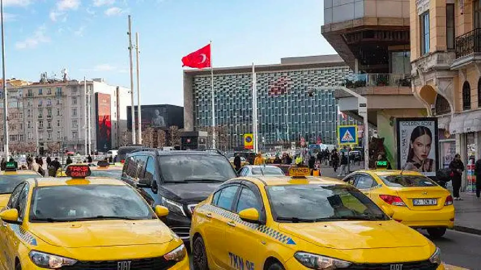 Taksilerde kartla ödeme kabulü zorunlu oldu: Kart komisyonu tartışmasında son durum ne?