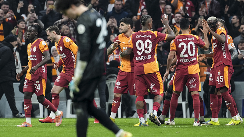Spor yazarları Galatasaray-Eyüpspor maçını değerlendirdi: Galatasaraylı futbolcular, uzay savaşçıları gibiydi!