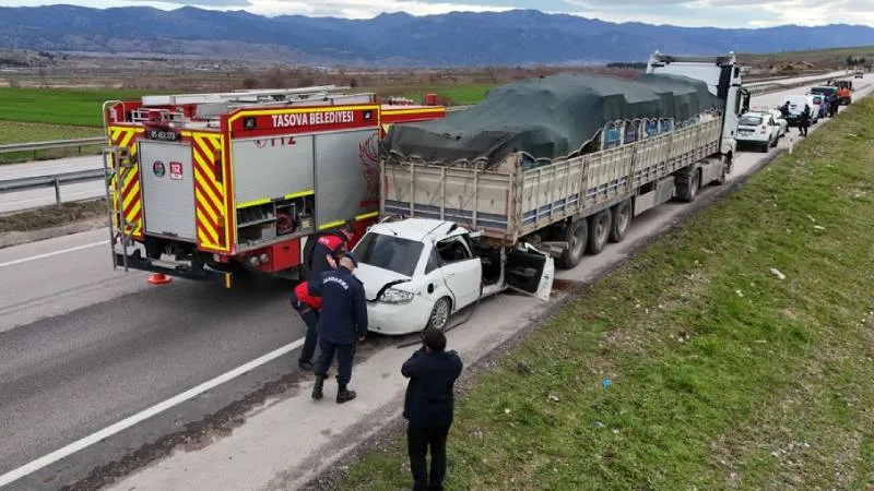 Cenazeye giderken kaza yaptılar: 2 ölü